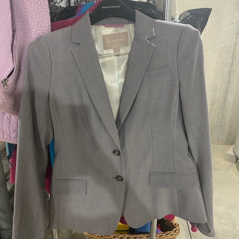 Banana republic grey blazer